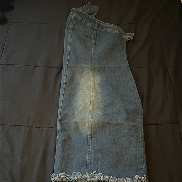 One-Shoulder Denim Dress in Faded Blue - Picture 5 of 8